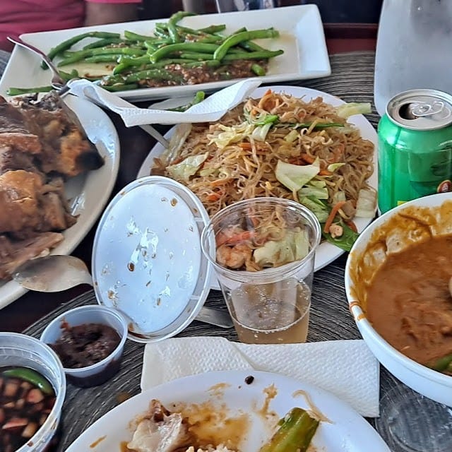 Pancit Sotanghon.