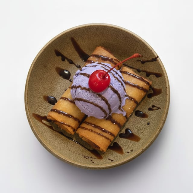 Turon w/ Ice Cream.
